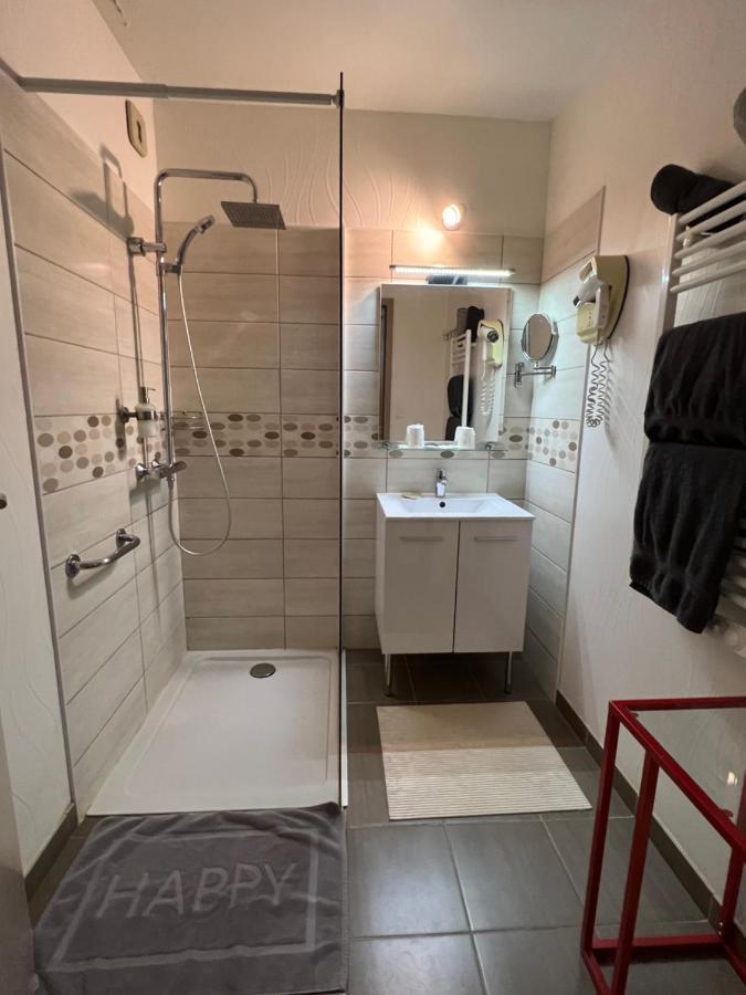 Hotel De La Gare 3*
